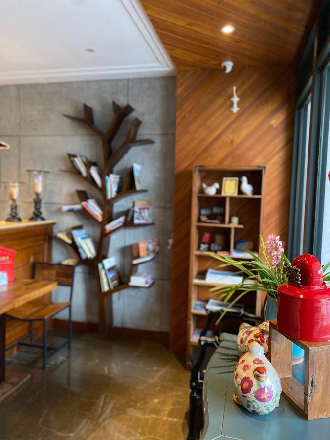 Homie B&B Hualien City Exterior photo