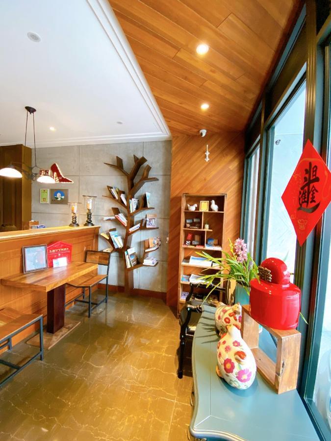Homie B&B Hualien City Exterior photo